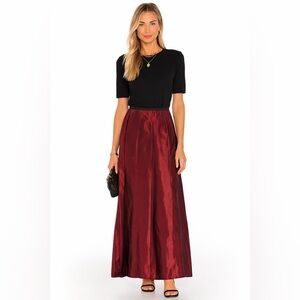 Ann Taylor Vintage Taffeta Midi Skirt
Size 2 — Excellent Condition
39” Length